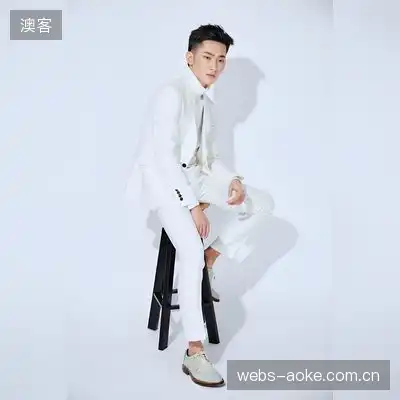 吴伟华